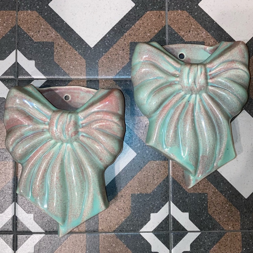 Vintage ceramic wall pockets